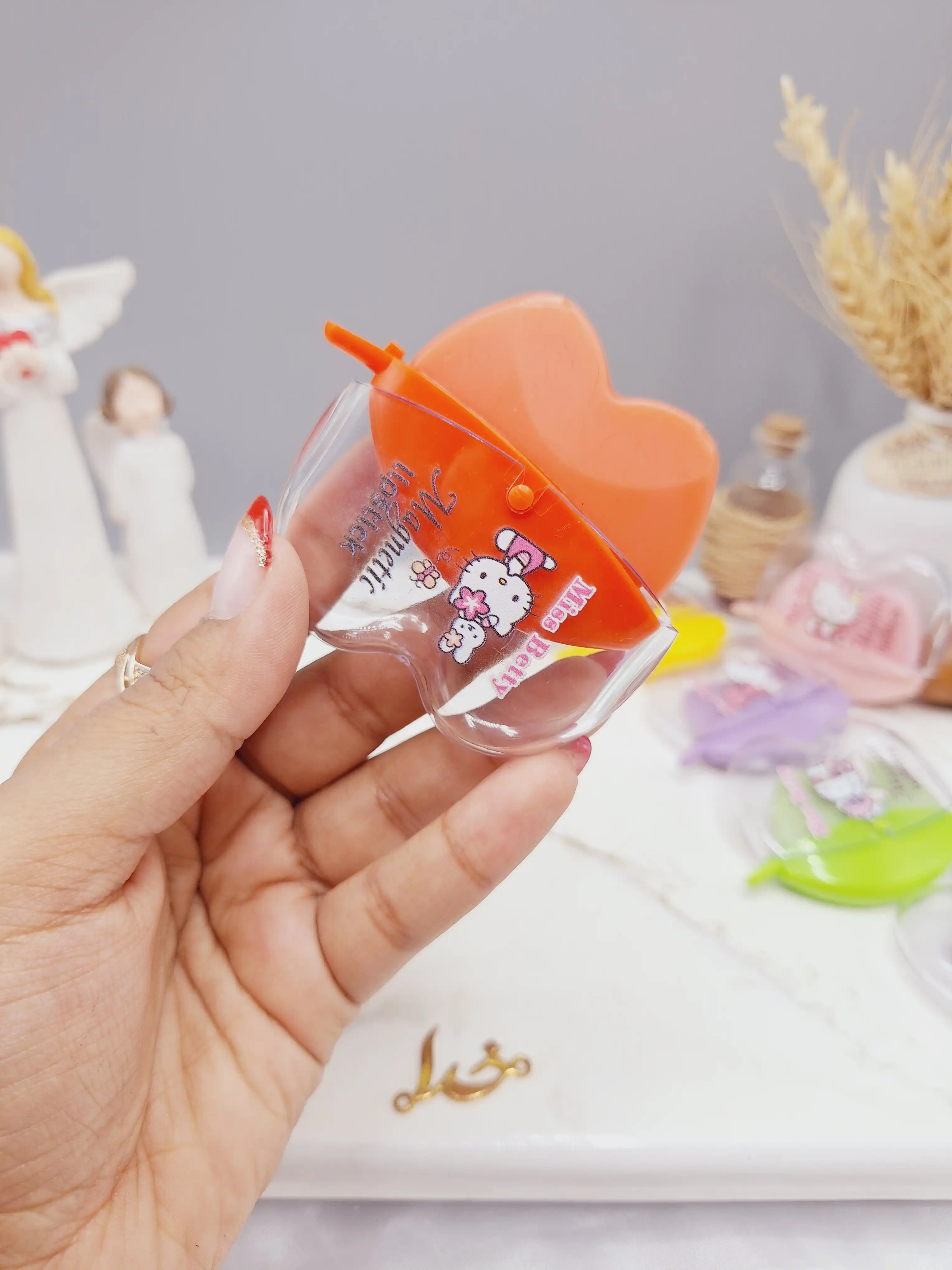 بالم لب طرح کیتی برند میس بتی Miss Betty کد k3309