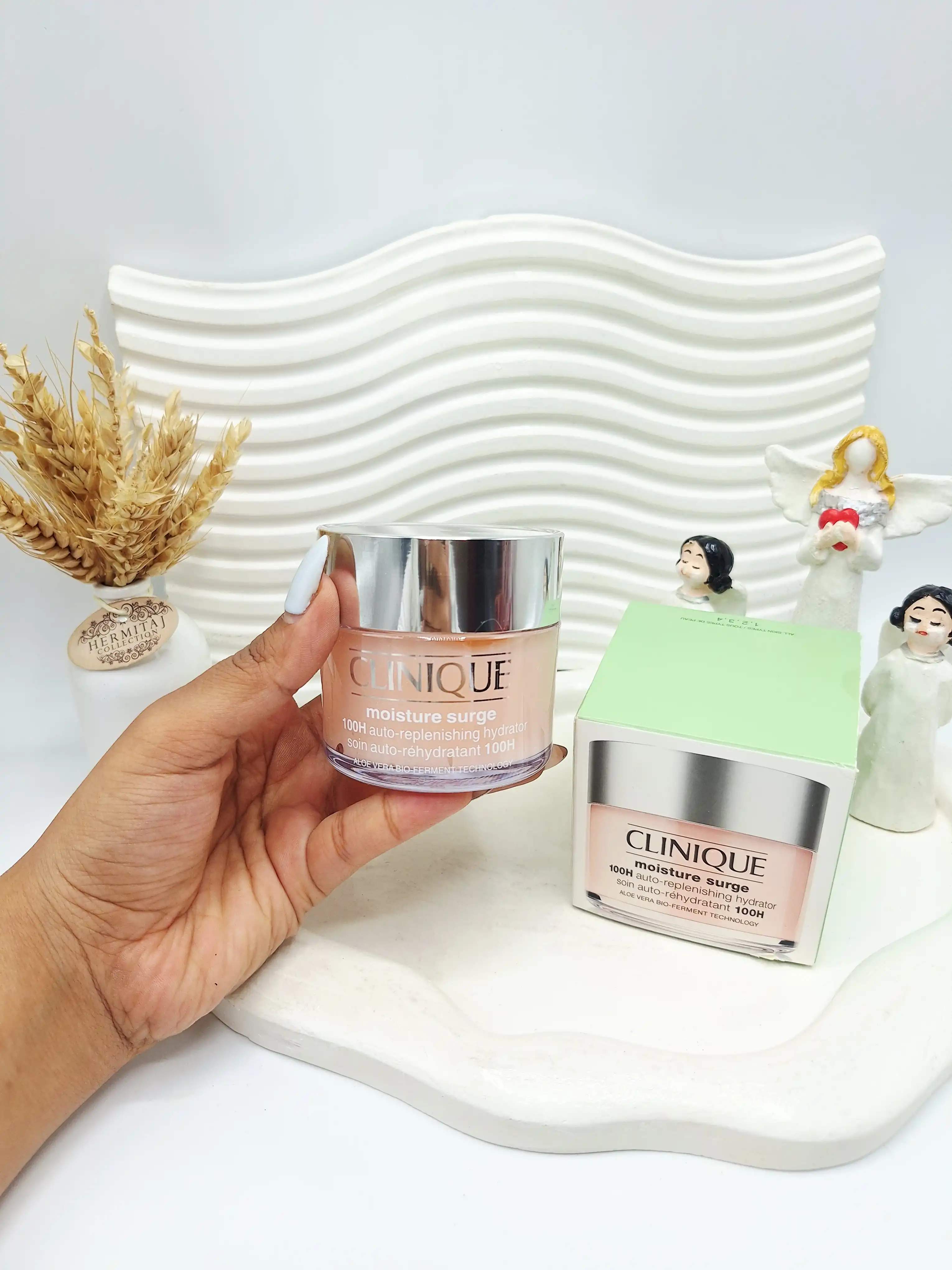 ژل کرم آبرسان ۱۰۰ ساعته کلینیک مدل Moisture Surge های کپی امارات کد